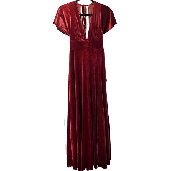 NWT Lulus Stunning Days Red Velvet Flutter Sleeve Maxi Dress Sz XS - Picture 3 of 10